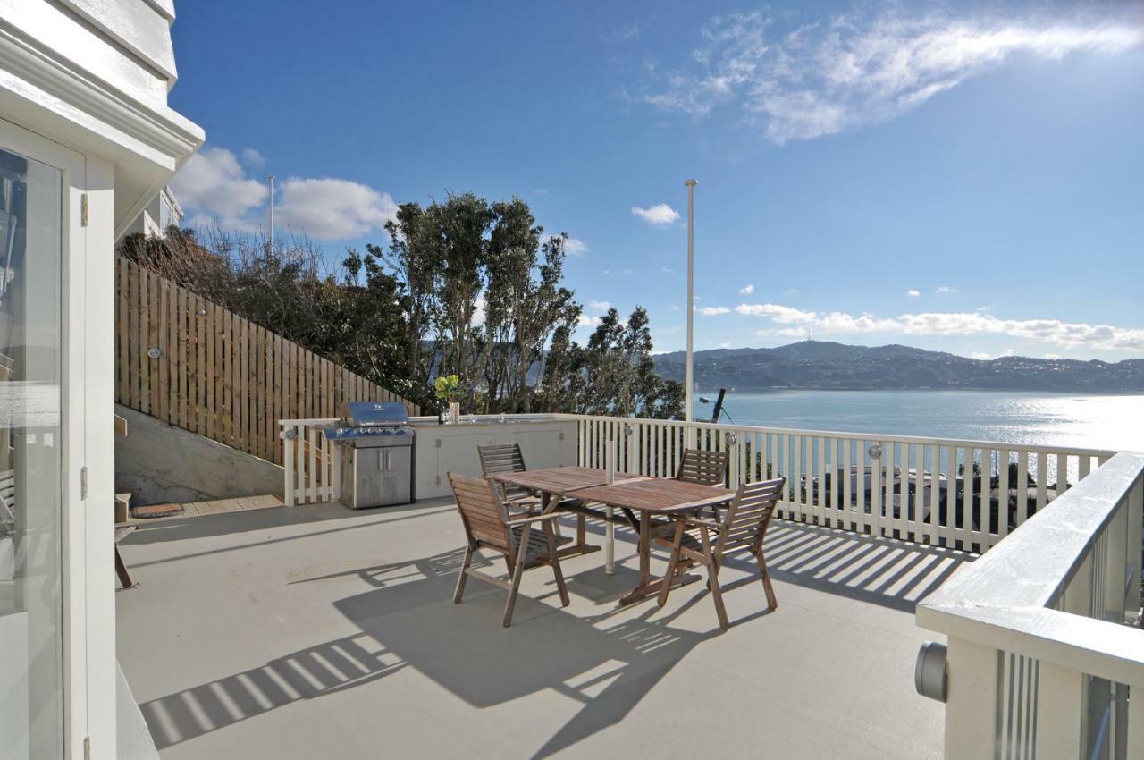 Incredible Views! Luxurious Studio & Outdoor Living Веллінгтон Екстер'єр фото